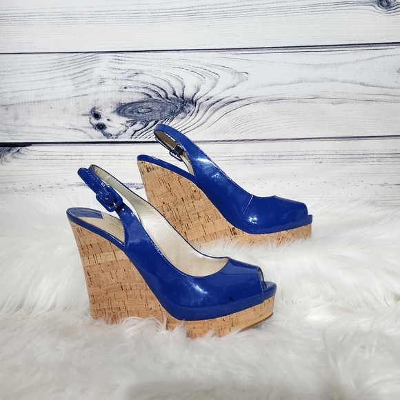 Nine West Faux Patent Leather Blue Peep Toe Wedge, Size 7.5 - Picture 4 of 9